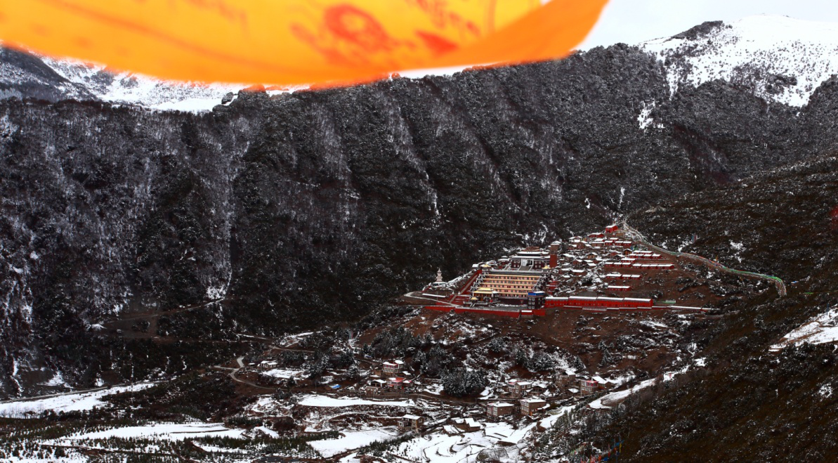 远眺昌都寺.png